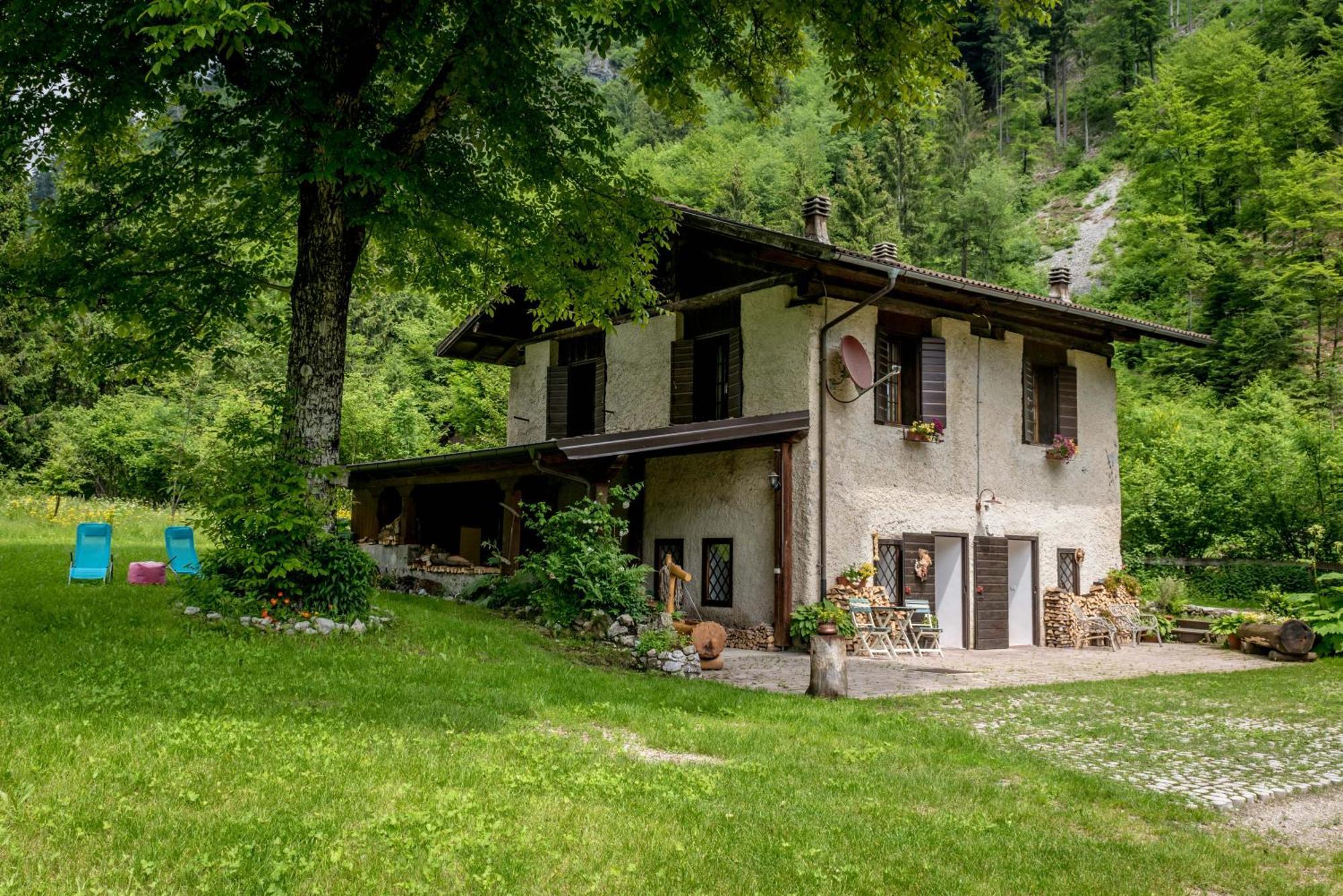 Chalet Silenthia Villa Lenzumo di Concei Екстериор снимка